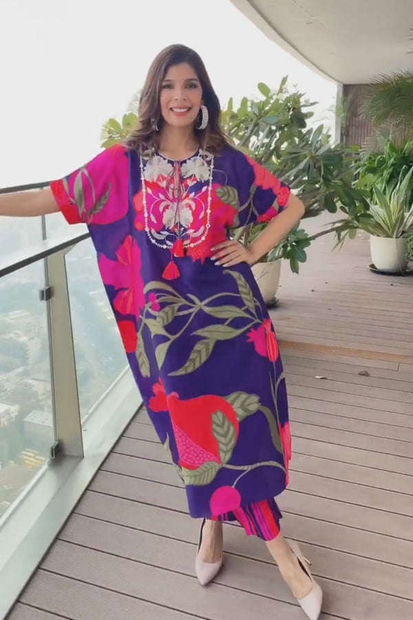 Mallika singhania in Tailsman