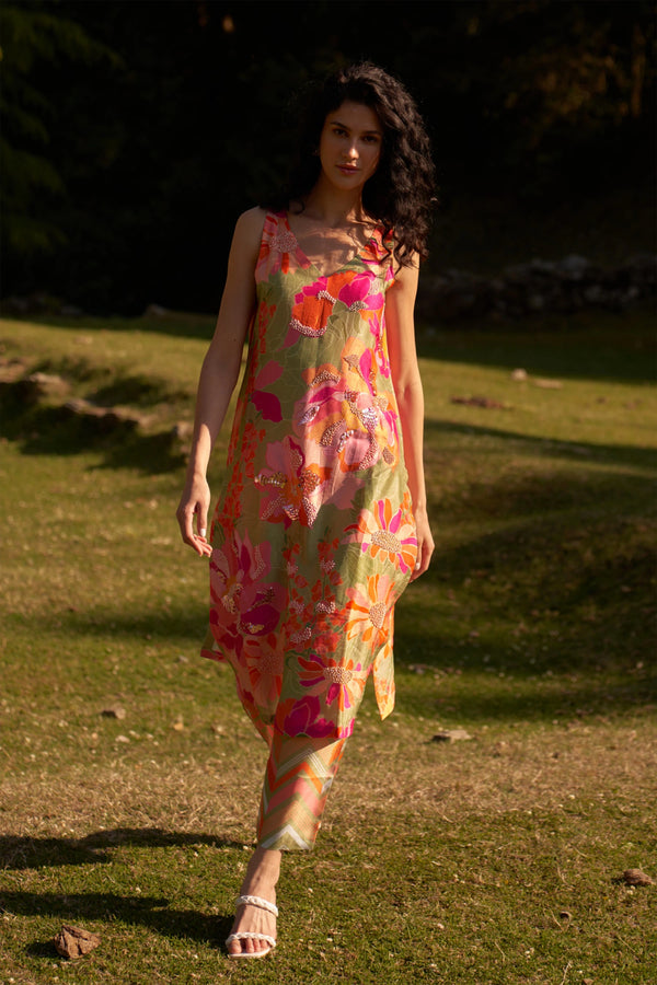 Lupine Silk Sleeveless Kurta Set - Archana Shah
