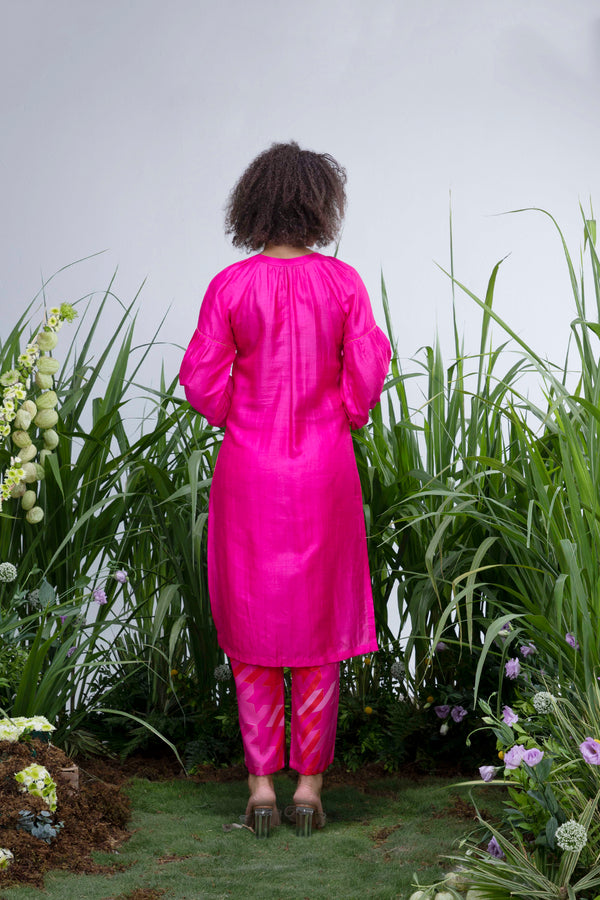 Mallika Singhania in Pink Wildflower Zar Kurta Set