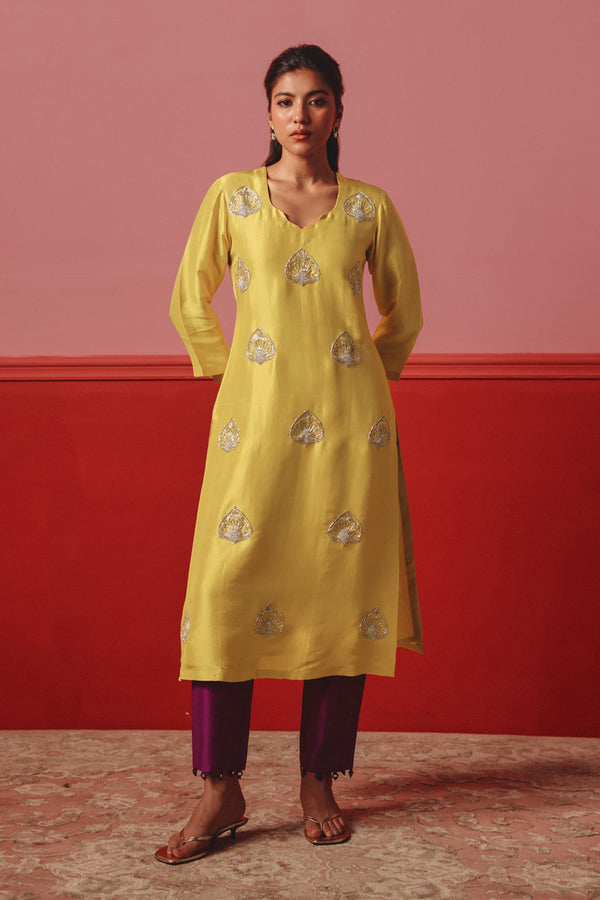 Solis Kurta Set