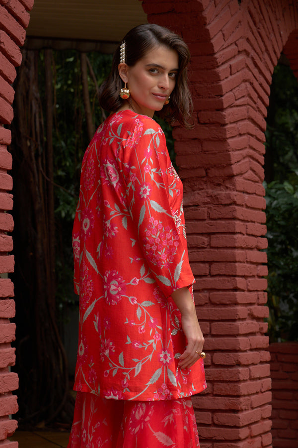 Scarlet Highlight Sharara