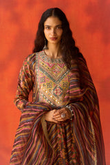 Gul Aaina Silk Kalidaar Set