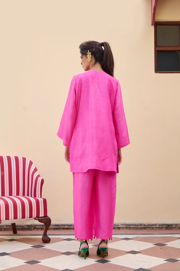 Tanya Narang in Ruse Suit Set