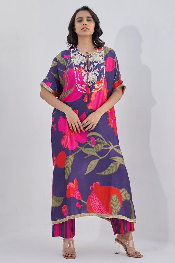 Mallika singhania in Tailsman